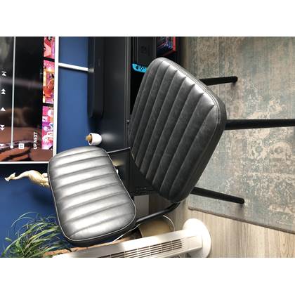 MOOS Batu Stoel kopen? shop bij fonQ! MOOS Batu Stoel Zwart MOOS