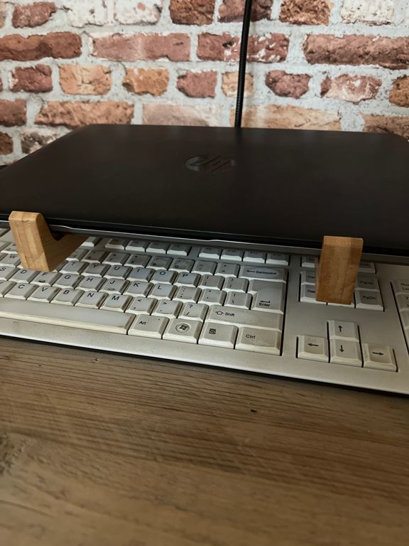 QUVIO Houten laptop standaard