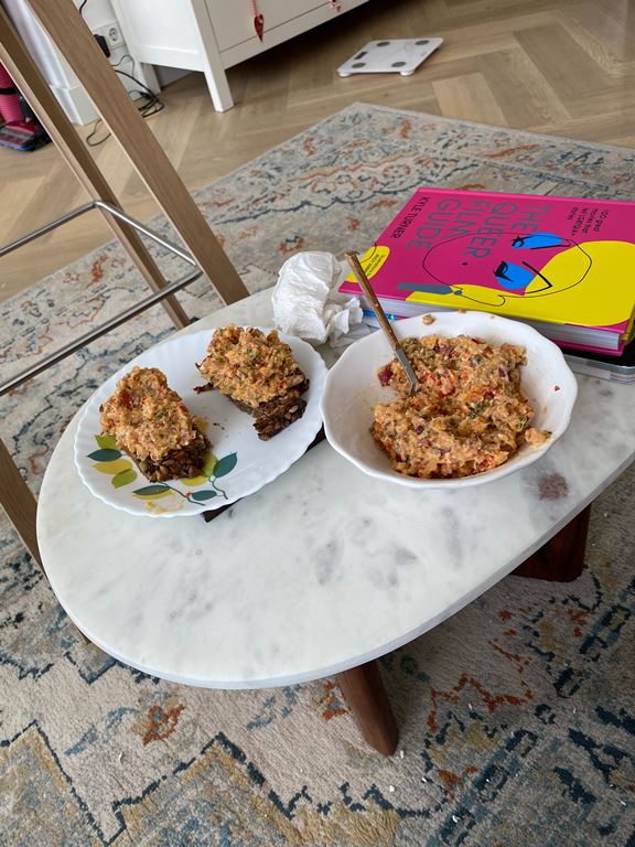 by fonQ Serenity Bijzettafel Marmer en Acaciahout - Wit