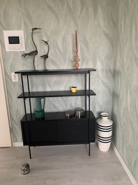 by fonQ basic Sleek Wandkast - Ash Black