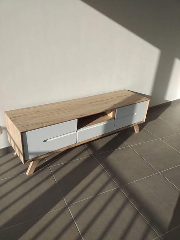 Beliani - FORESTER - TV-meubel - Lichte houtkleur - MDF