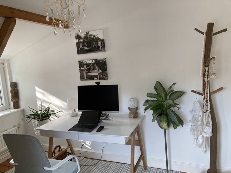 Beliani - SHESLAY - Bureau - Wit - MDF