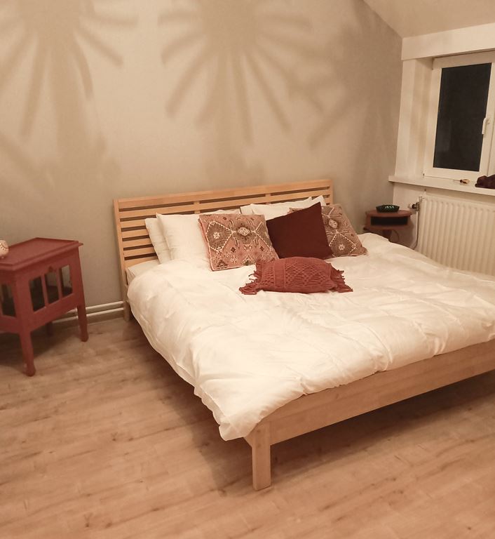 Beliani-CARNAC -Tweepersoonsbed-Licht hout-180 x 200 cm-Rubberhout