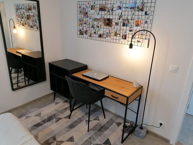 MOOS Sapa Zitbureau