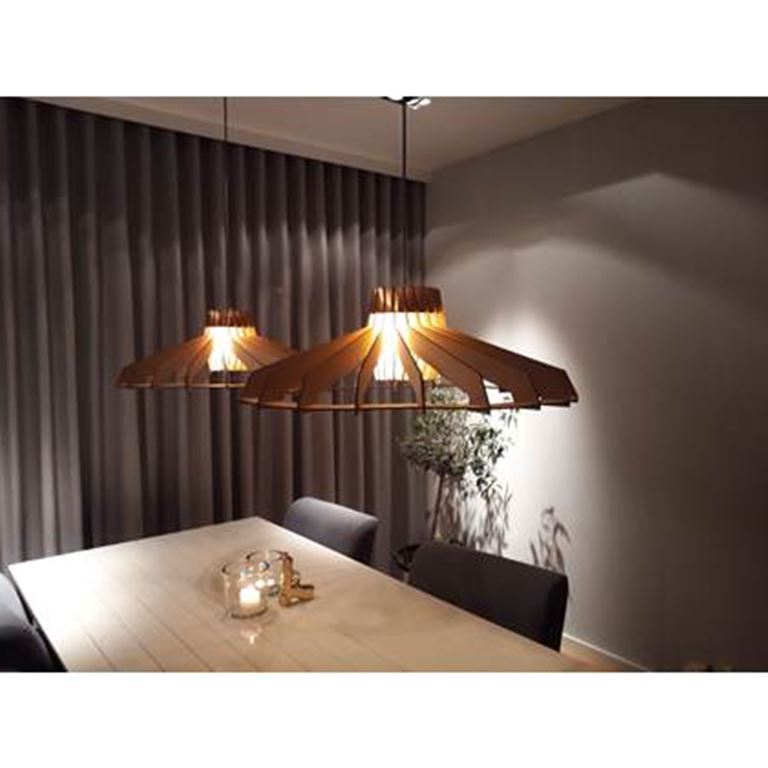 Van Tjalle en Jasper Nikolamp Tesla Hanglamp