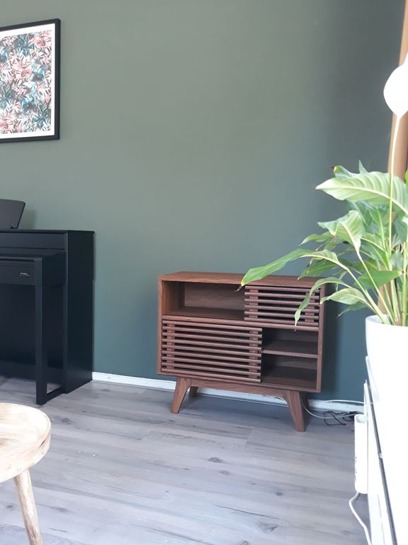 Beliani - CLEVELAND - Sideboard - Donkere houtkleur - MDF
