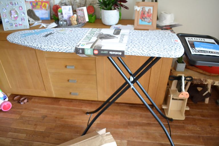 Brabantia Strijkplank met Stoomunithouder 124 x 38 cm