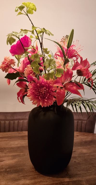 Vase The World Artic Vaas M - Black