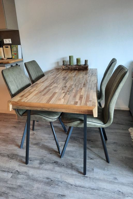 by fonQ  Tygo Eettafel - 160 x 78 cm - Bruin 