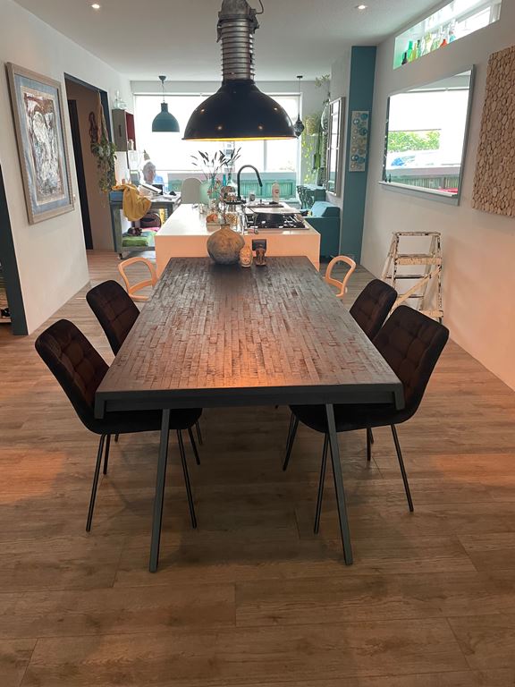 by fonQ  Tygo Eettafel - 160 x 78 cm - Bruin 