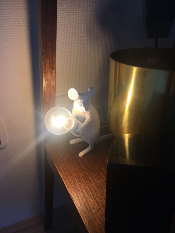 Seletti Mouse Lampresin Sitting