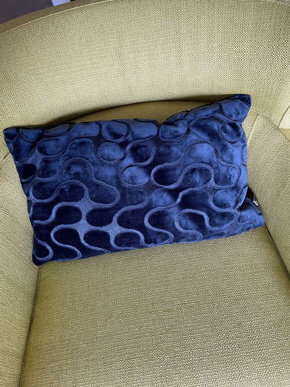 NADINE | Sierkussen | 30x50 cm Insignia Blue | Blauw | Hoii | met GR