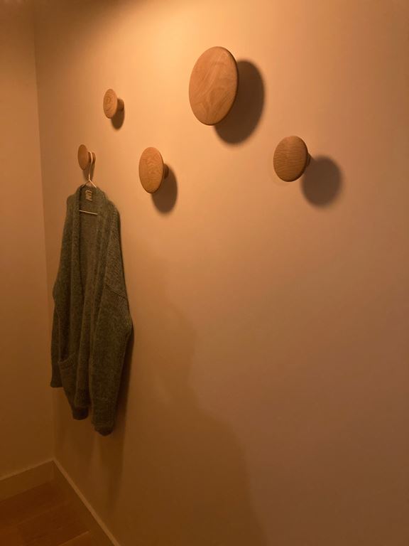 Muuto The Dots Metal Wandhaken Set van 5