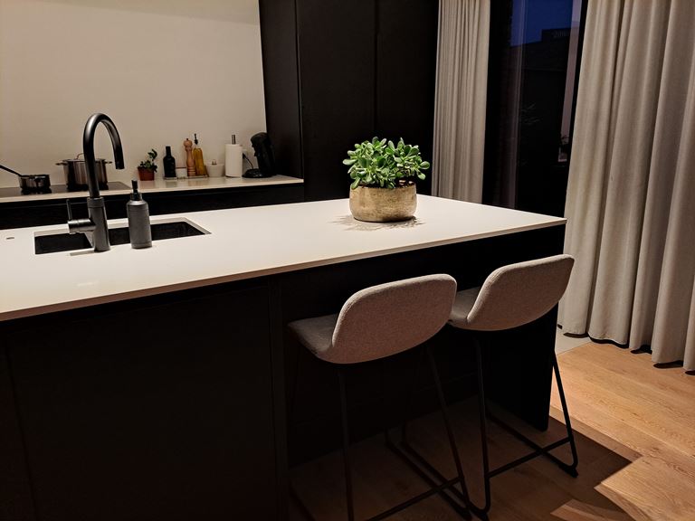 Nolon Nino-Mats Barkruk Lichtgrijs - Zwart Onderstel - 65 cm