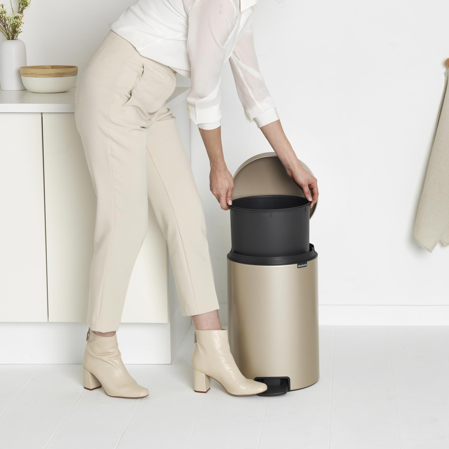 Brabantia NewIcon Pedaalemmer 20 L - Metallic Gold