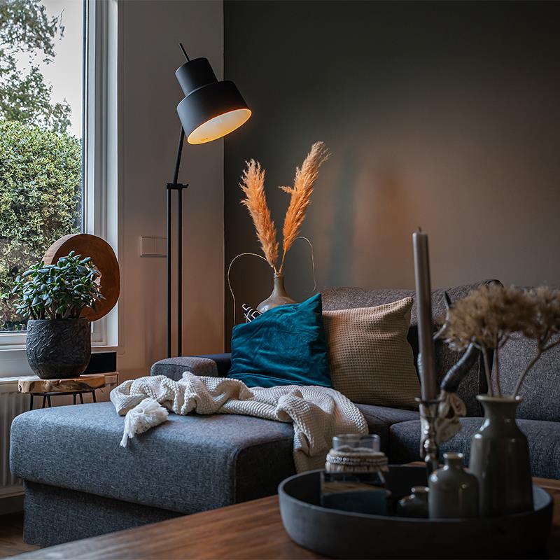 QAZQA Retro vloerlamp zwart draai- en kantelbaar - Chappie