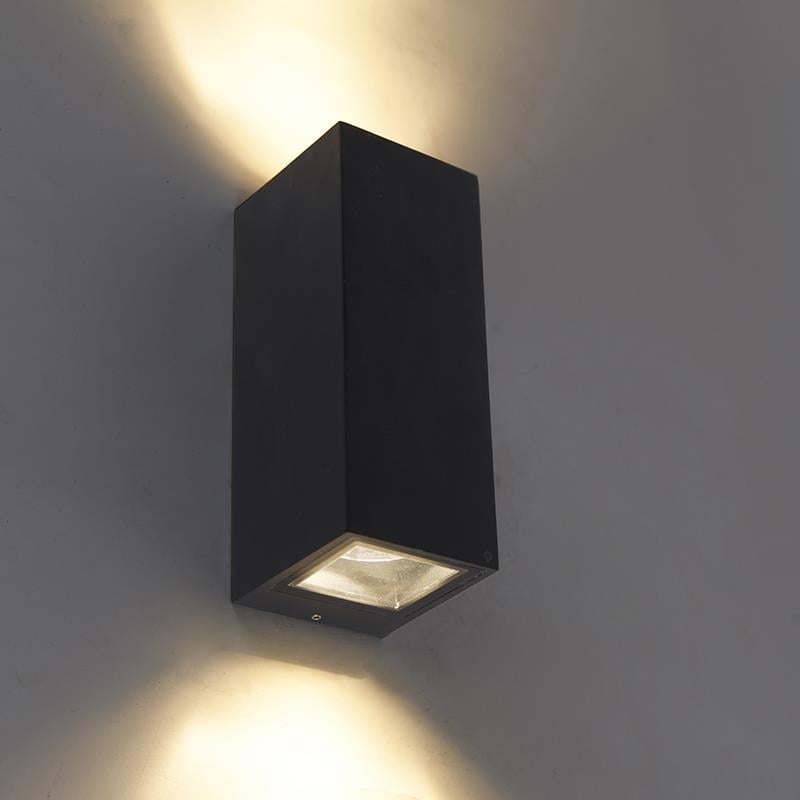 QAZQA Moderne wandlamp zwart 2-lichts AR70 IP54 - Baleno