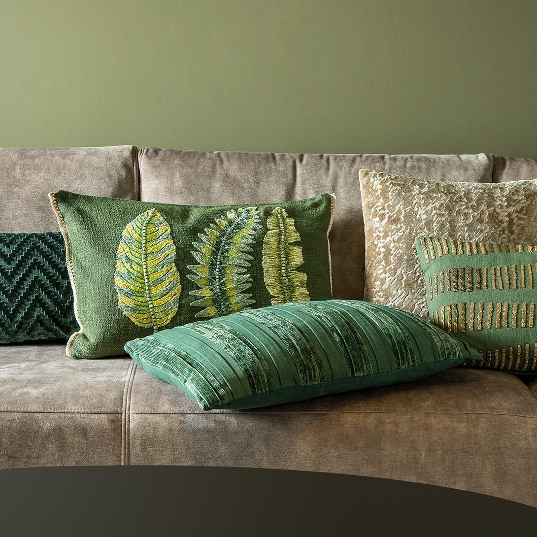 FERNANDO | Sierkussen | 40x60 cm Chive | Groen | Hoii | met GRS veren