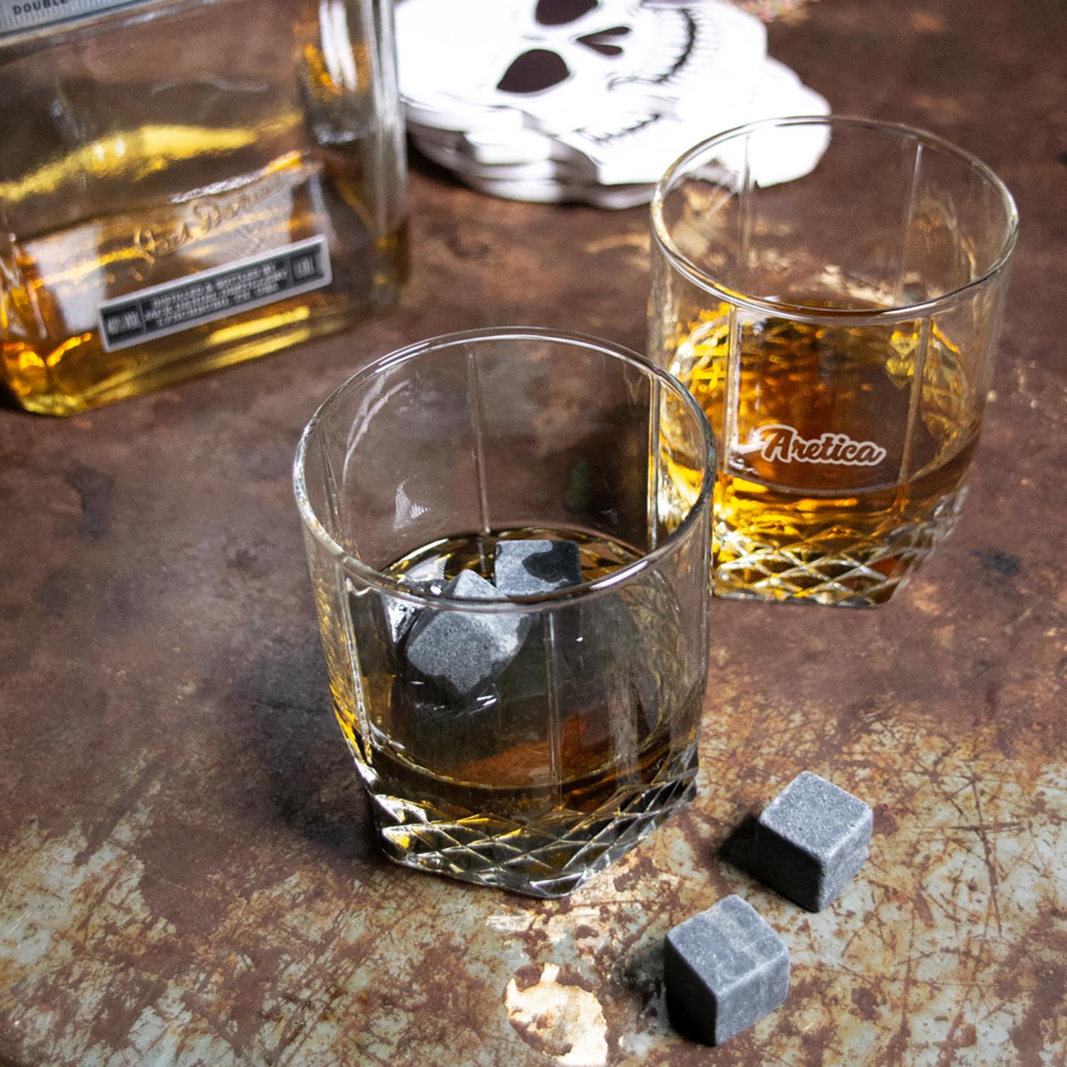 Aretica Whiskey stones - Ijsblokken van natuursteen - set van 9 stuks