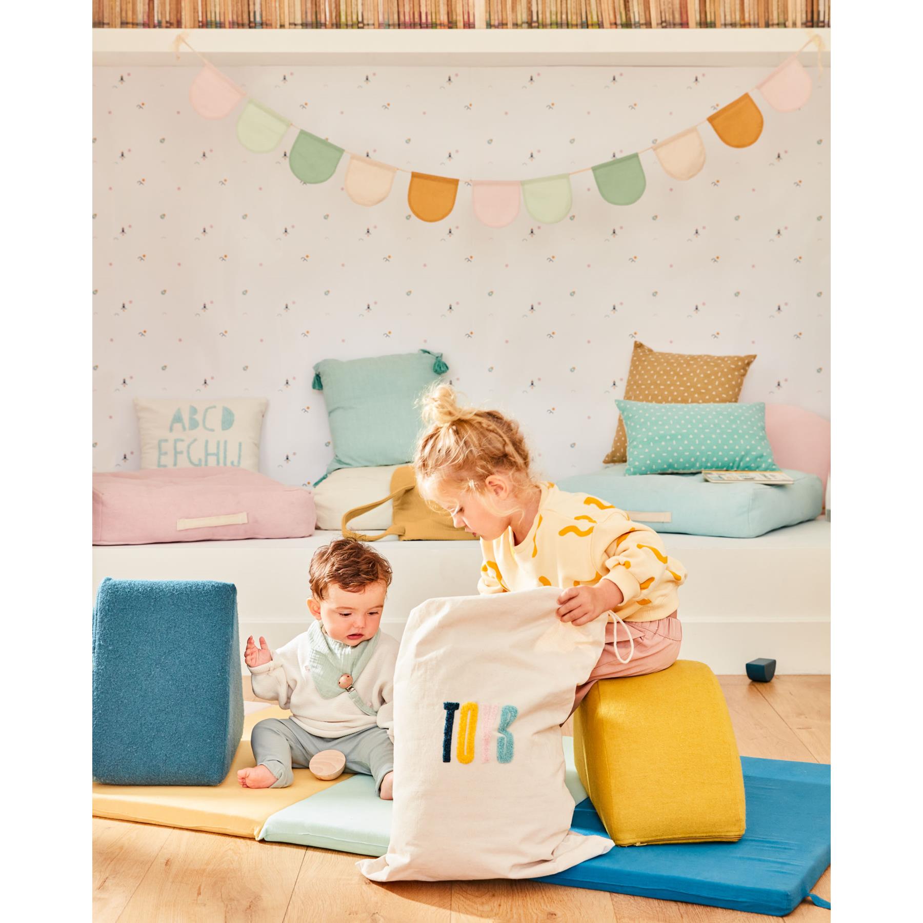 Kave Home - Kussenhoes Zale 100% katoen mosterdgeel met witte