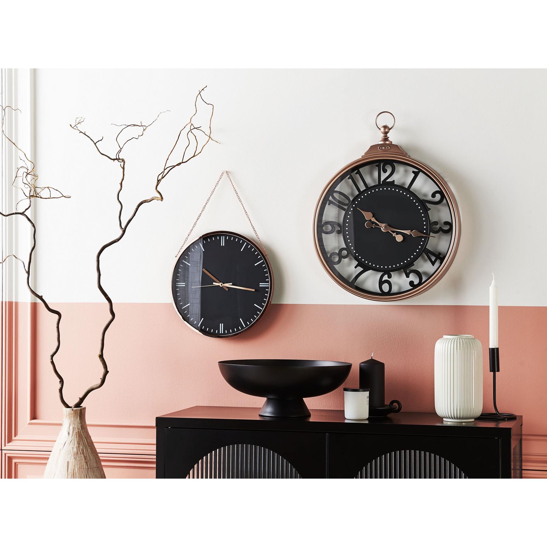 Beliani - BEZAS - Wandklok - Zwart - Synthetisch materiaal