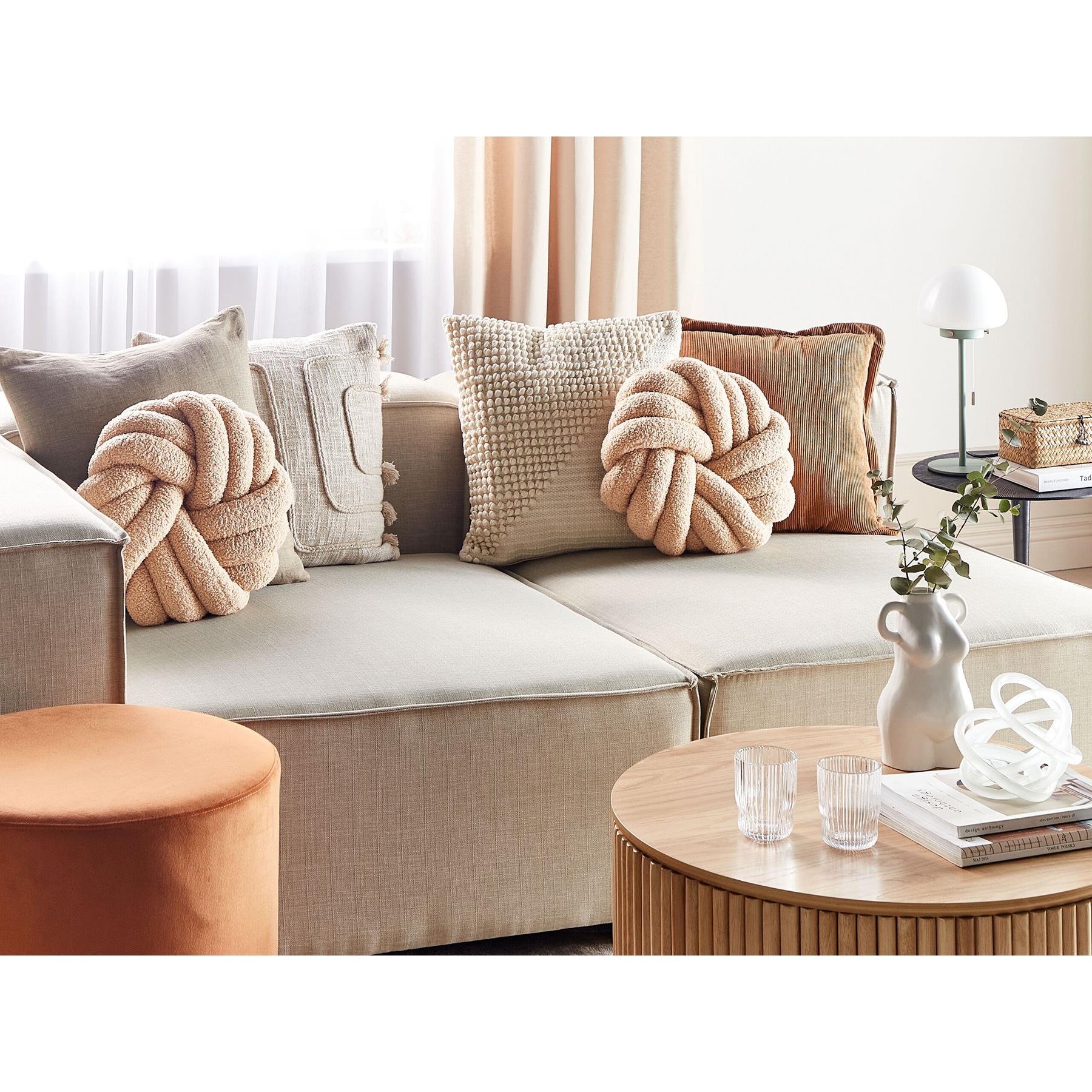 Beliani - AKOLA - Sierkussen - Beige - 31 x 31 cm - Bouclé