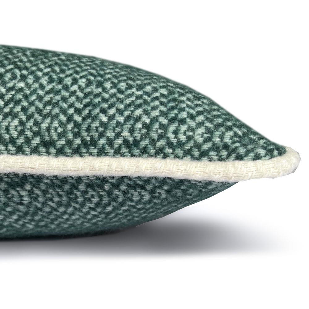 Malagoon Recycled Wool Sierkussen 35 x 60 cm - Dennengroen