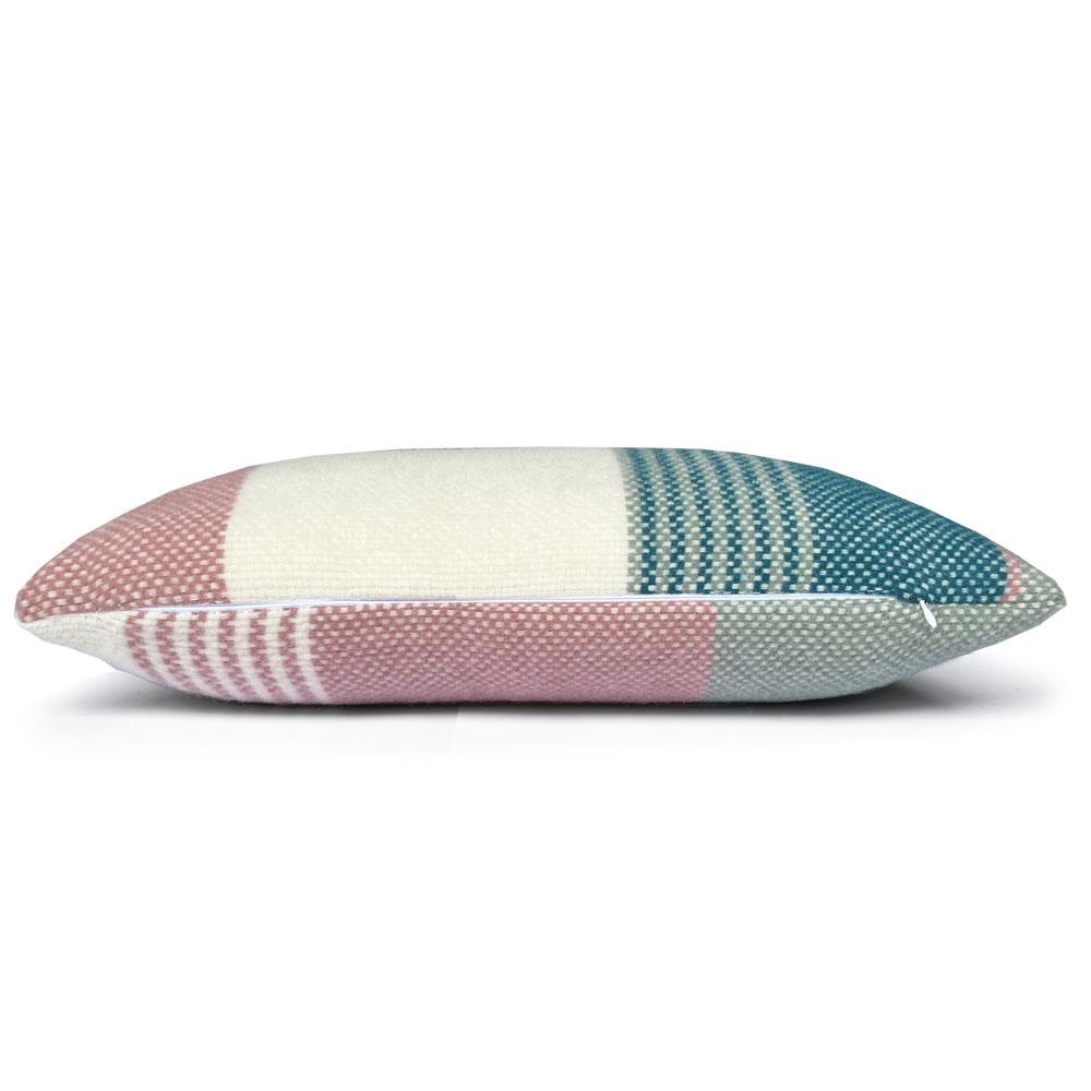 Malagoon Festivity Wool Sierkussen - Pastel