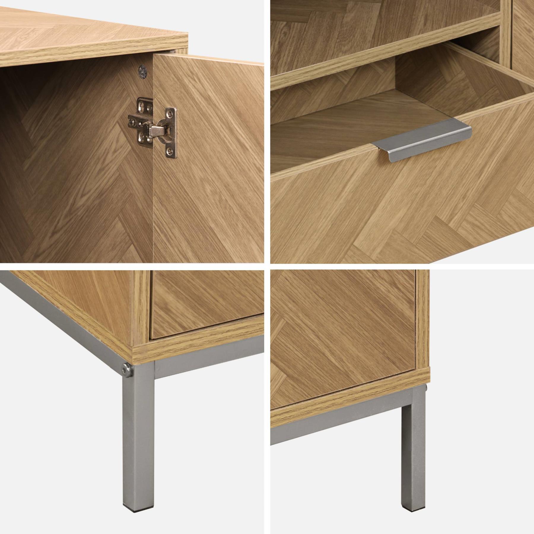 sweeek - Commode met visgraatmotief - Boedapest