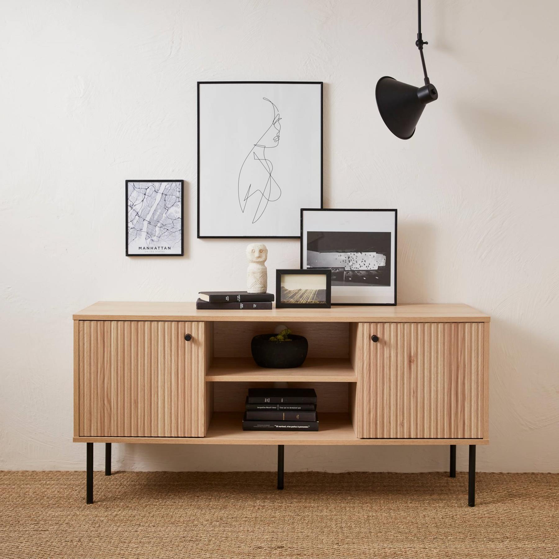 sweeek - Houten decor TV-meubel, gegroefd - Braga
