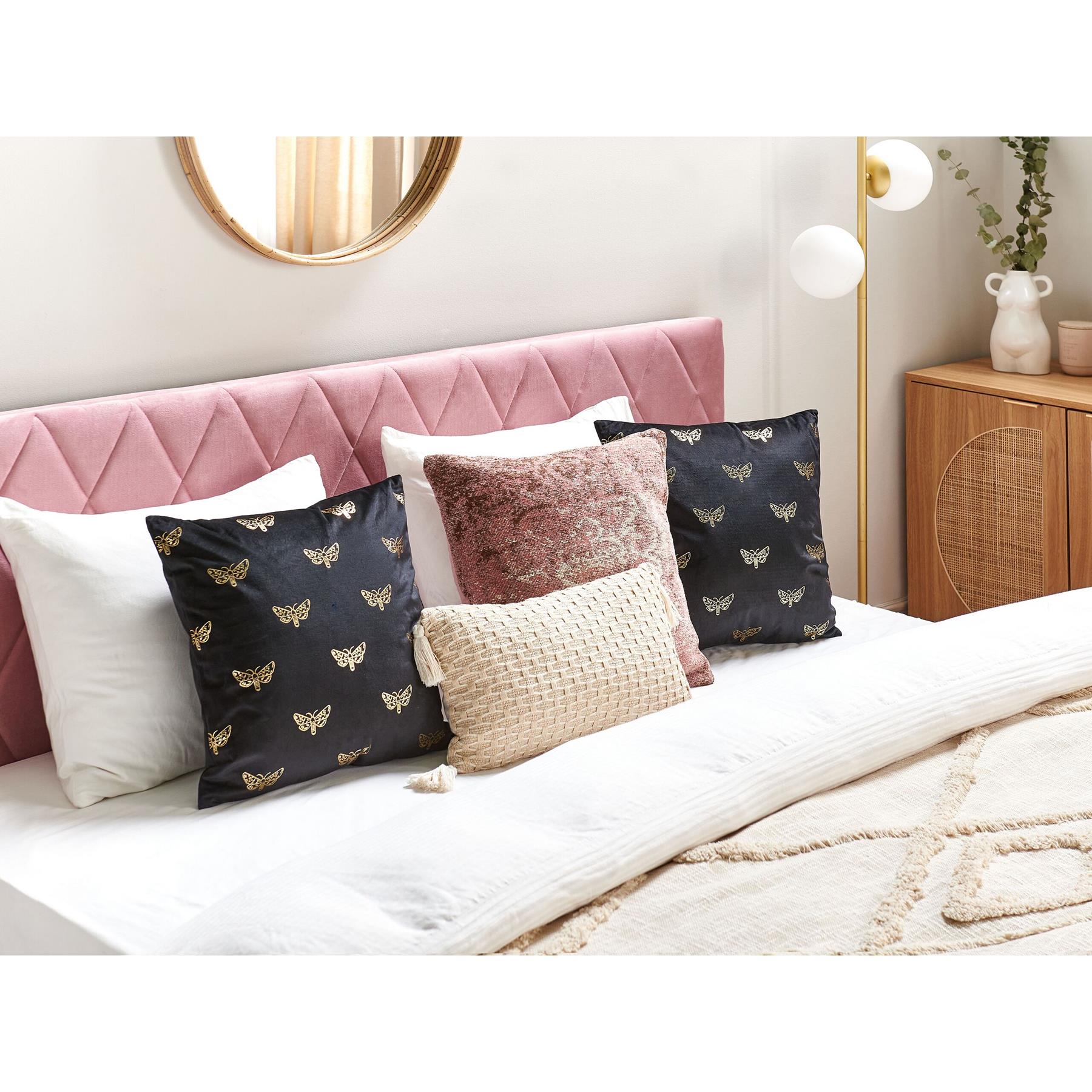 Beliani - YUZURI - Sierkussen set van 2 - Zwart - 45 x 45 cm - Fluweel