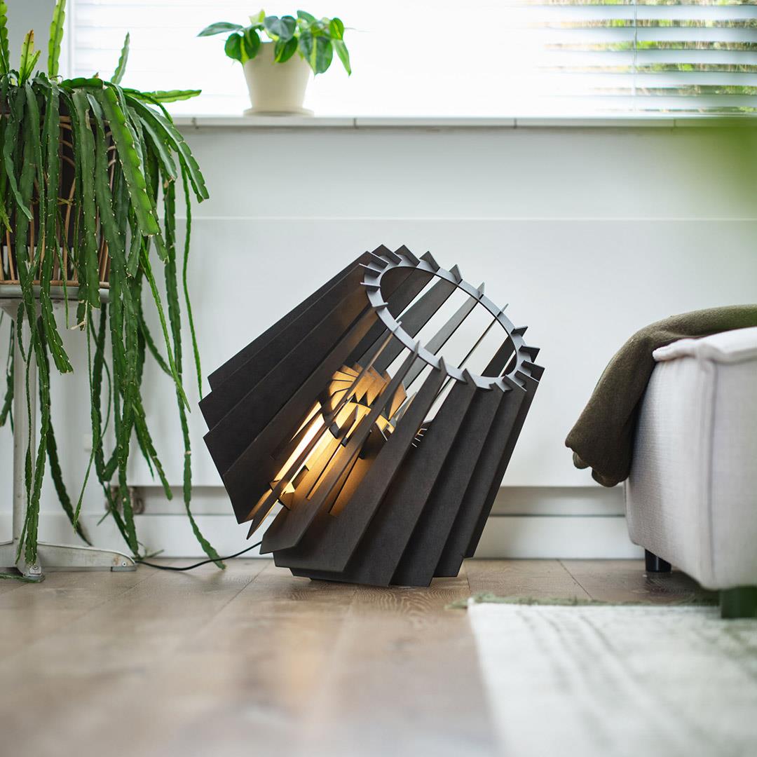 Van Tjalle en Jasper Spot-nik XL vloerlamp - Black