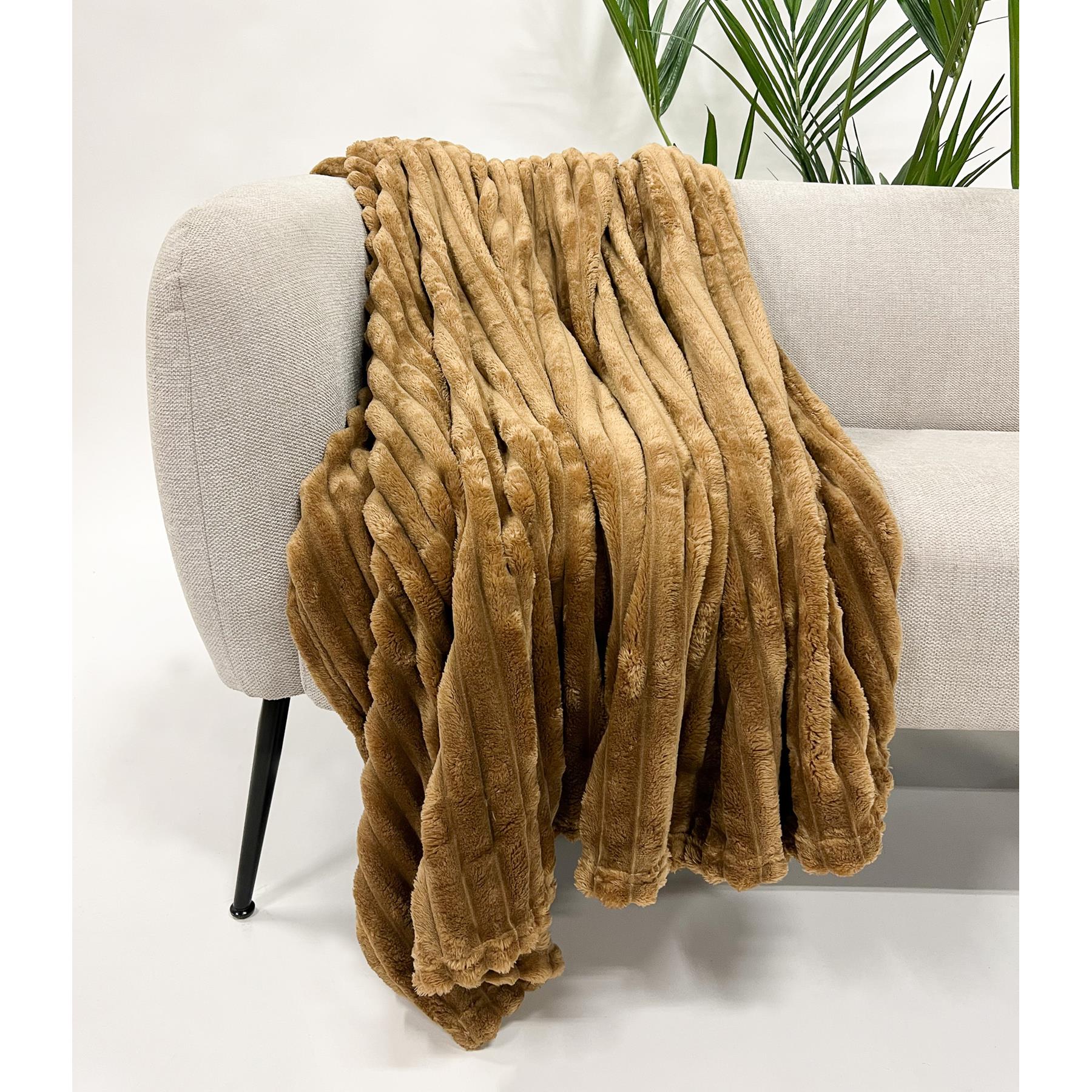 Dutch Decor - RICKY - Plaid 150x200 cm - warm en donzig - bruin