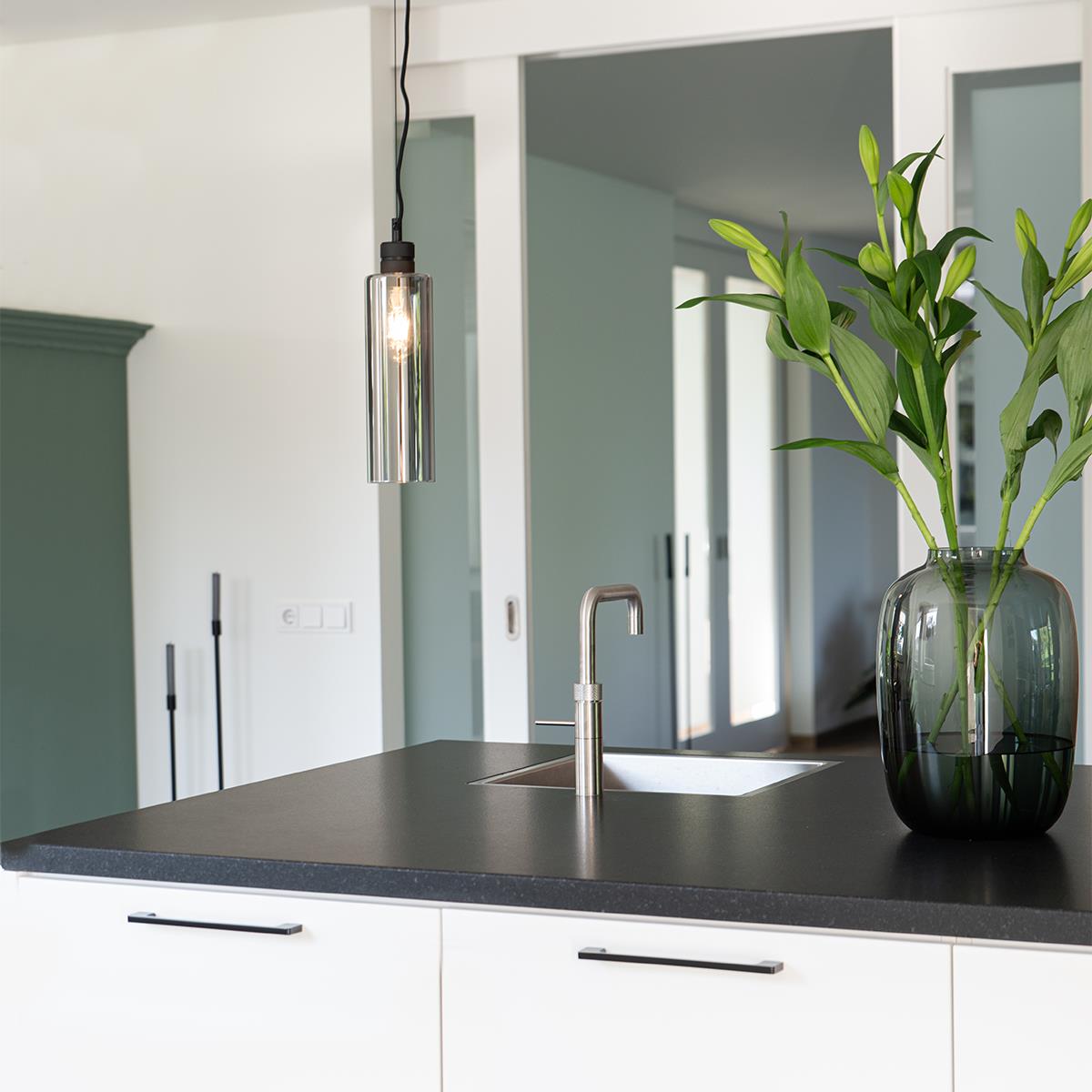 QAZQA Moderne hanglamp zwart met smoke glas - Stavelot