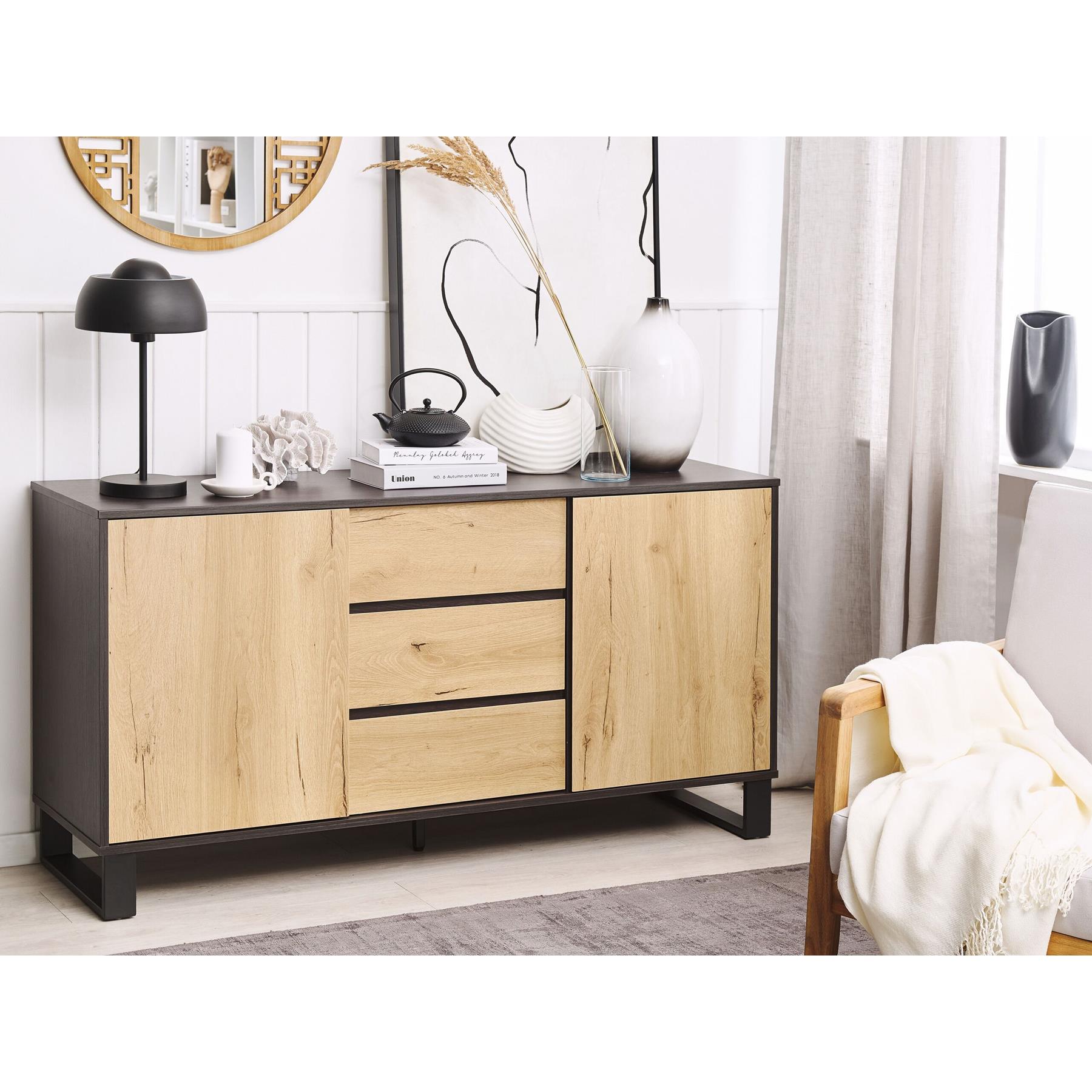 Beliani - ELDA - Sideboard - Lichte houtkleur|Donkerbruin - MDF