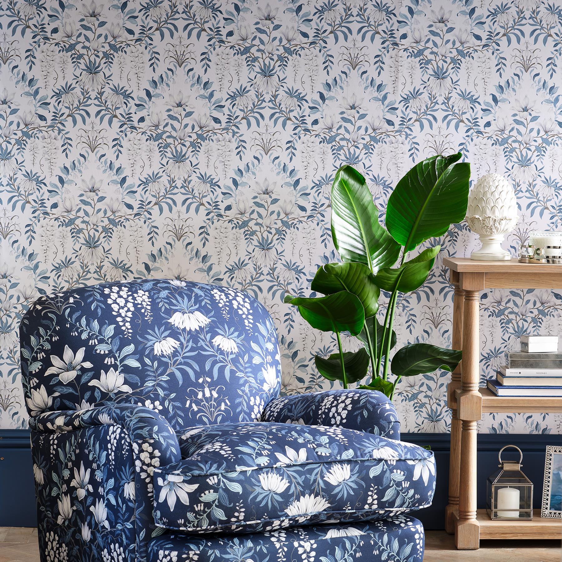 Laura Ashley Parterre Behang - Bloemen - 10mx52cm - Blauw