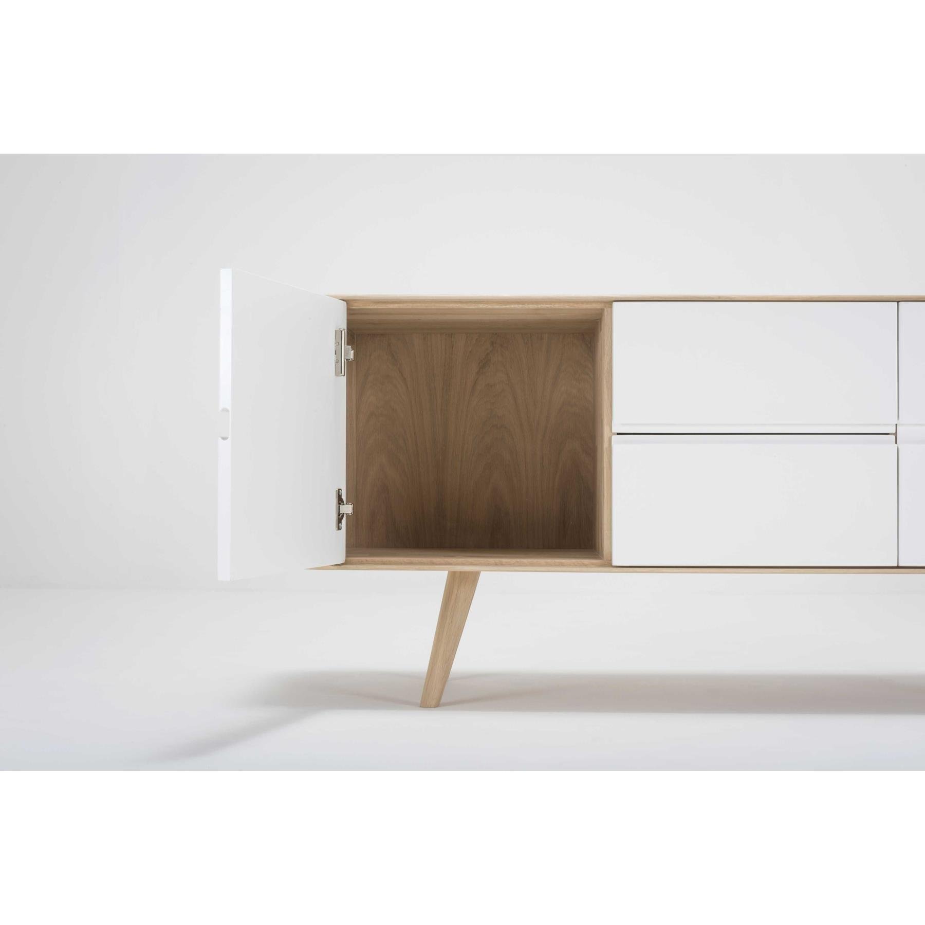 Gazzda Ena Dressoir 135x42x60 naturel