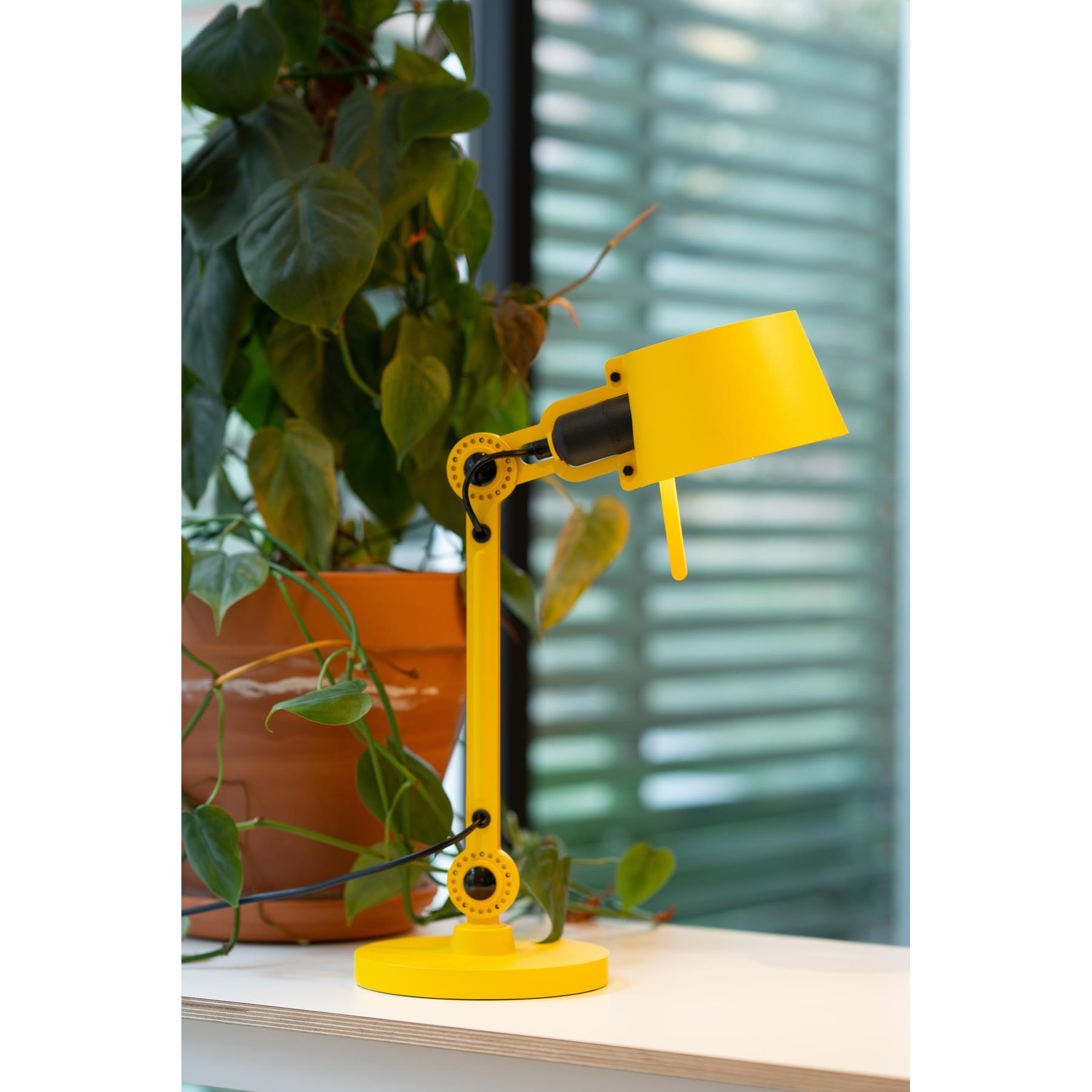Tonone Bolt 1 Arm bureaulamp small Sunny Yellow