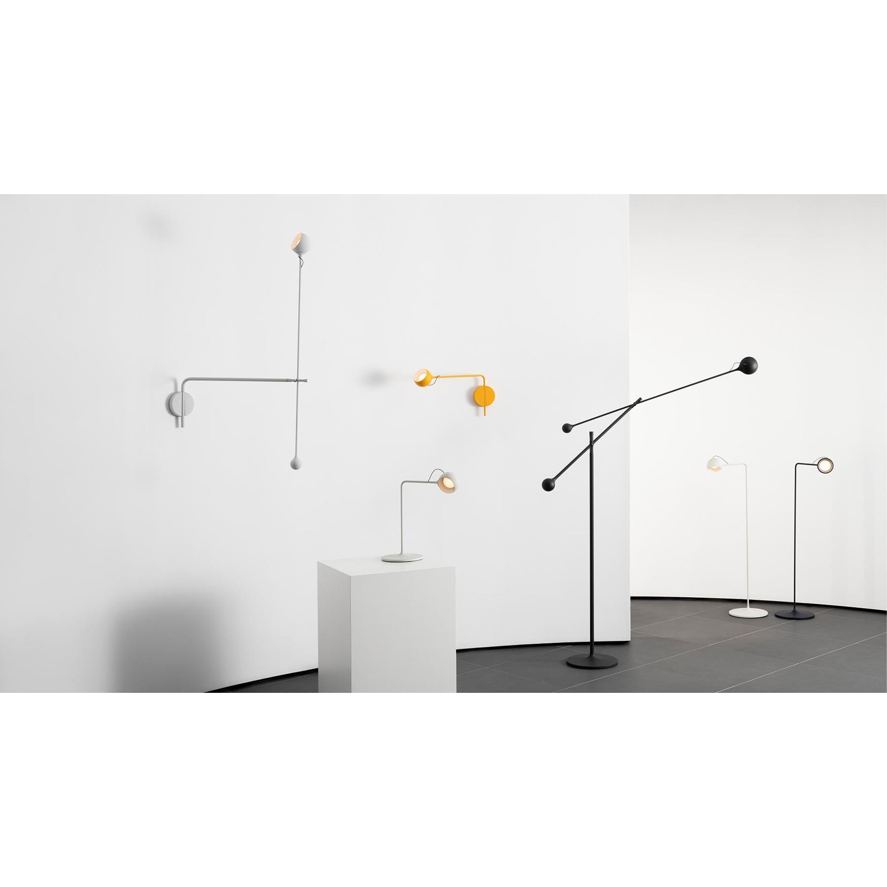 Artemide IXA wandlamp small LED grijs