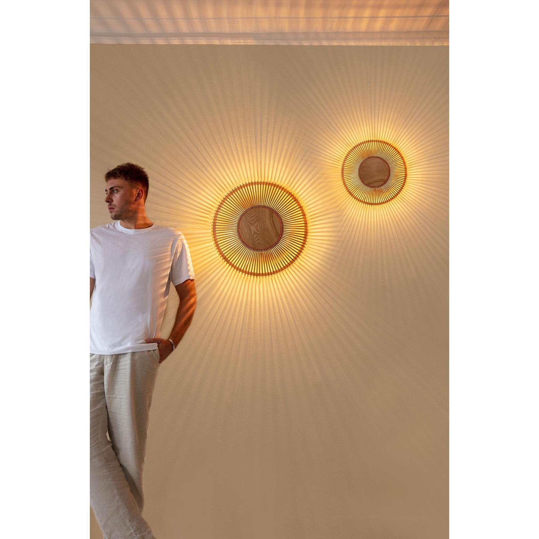 Umage Clava Up Wood wandlamp medium Ø35 zwart eiken
