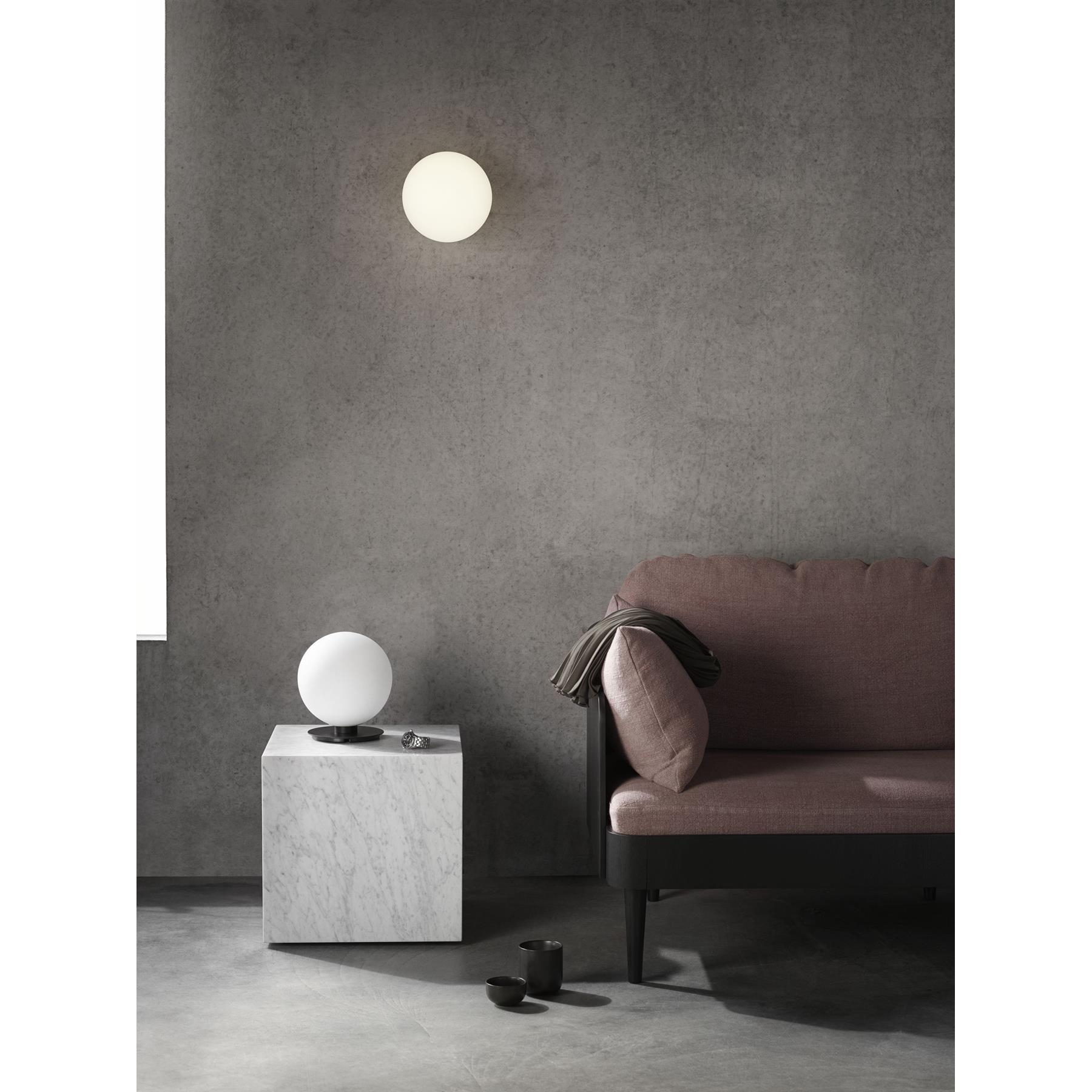 Audo Copenhagen TR Bulb plafond- en wandlamp mat zwart