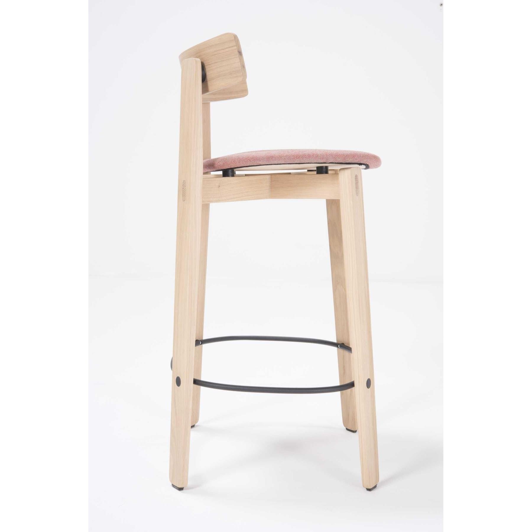 Gazzda Nora barkruk met leuning - laag whitewash Main Line Flax