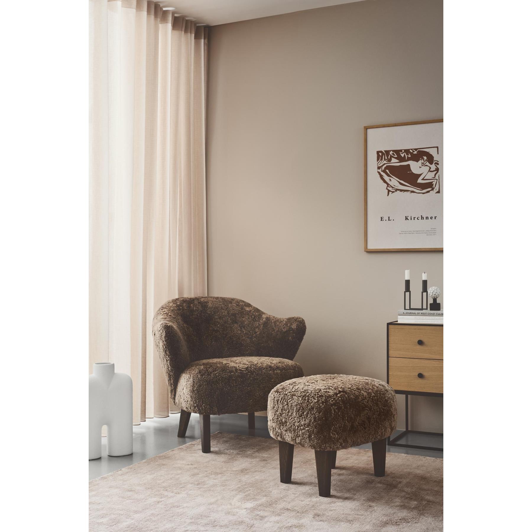 Audo Copenhagen Ingeborg voetenbank donker eiken Sheepskin Honey