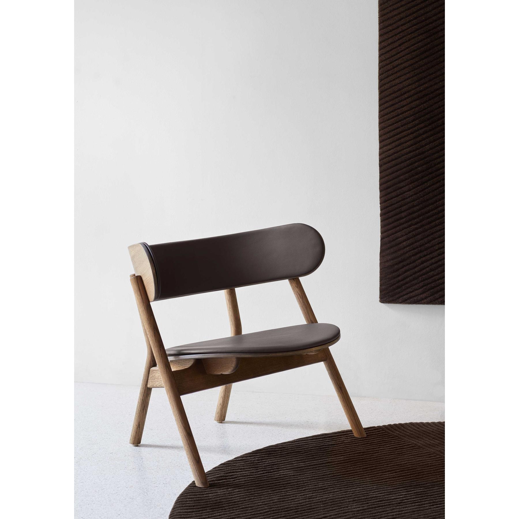 Northern Oaki fauteuil met zit- en rugkussen zwart eiken