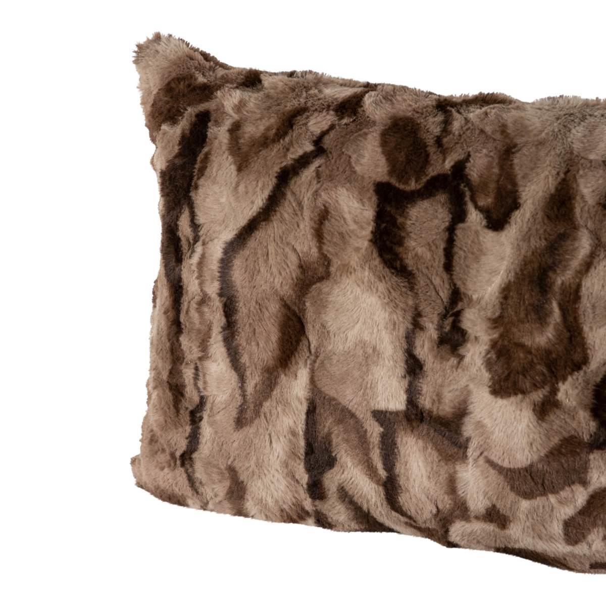 PTMD Sierkussen Clarisse - 60x10x40 cm - Imitatie Bont - Bruin