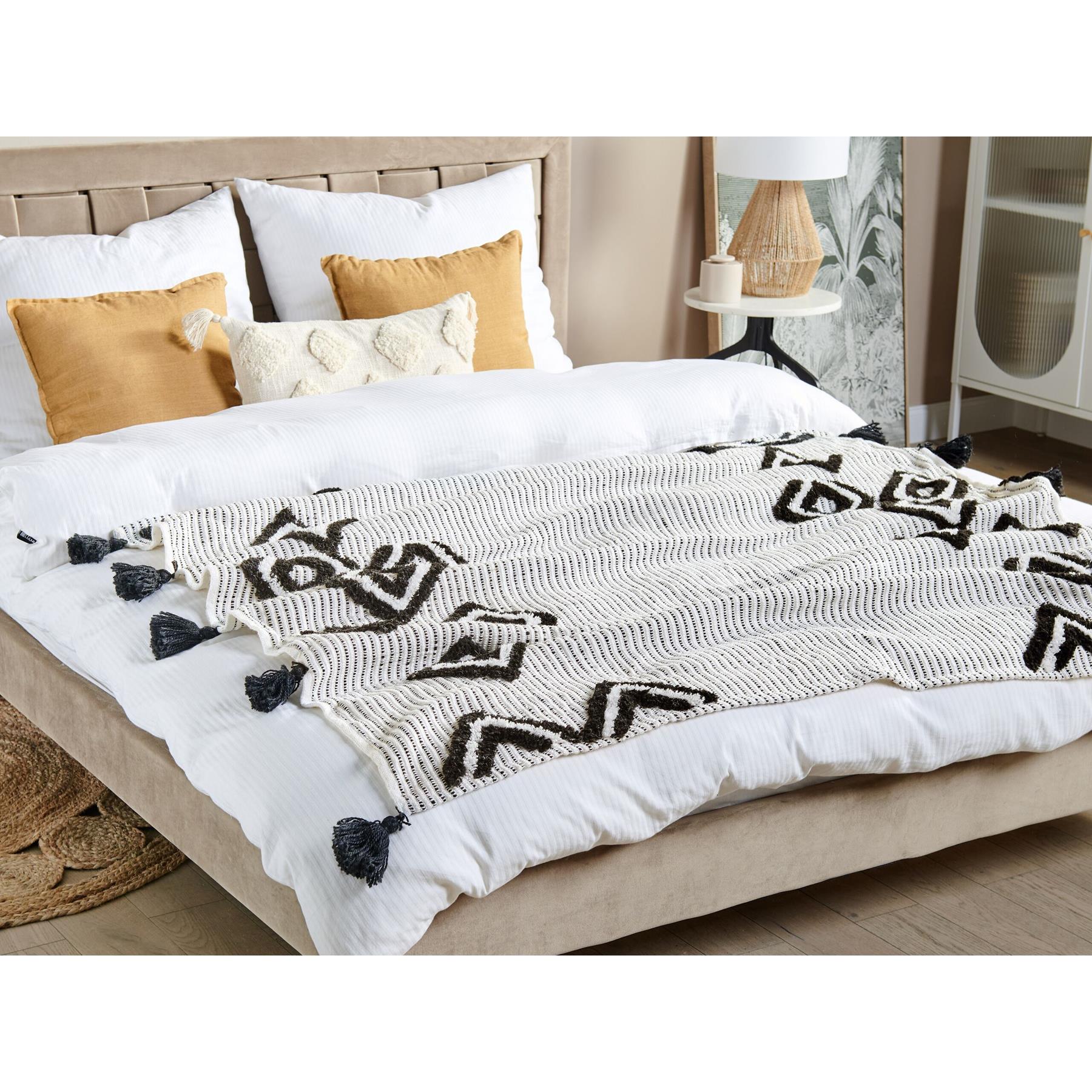 Beliani - SAATLI - Plaid - Wit|Zwart - Polyester