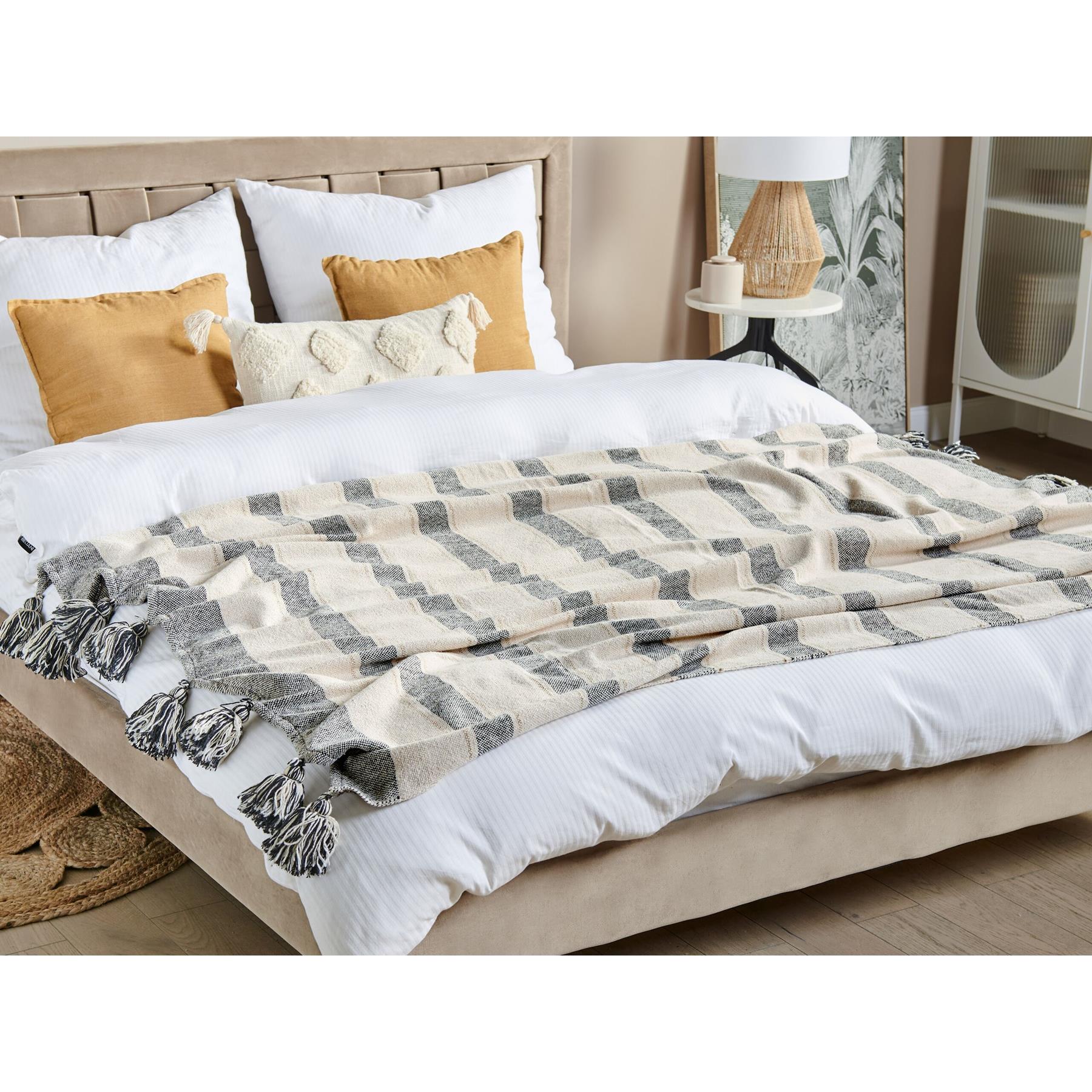 Beliani - CAYIR - Plaid - Beige - Katoen