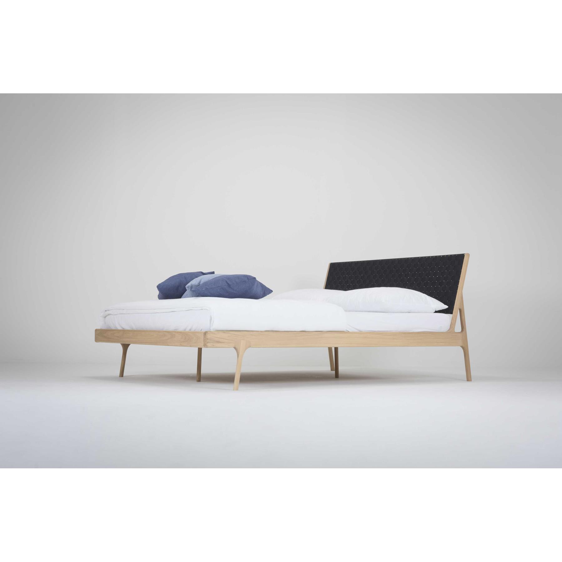 Gazzda Fawn bed 160x200 cotton webbing white