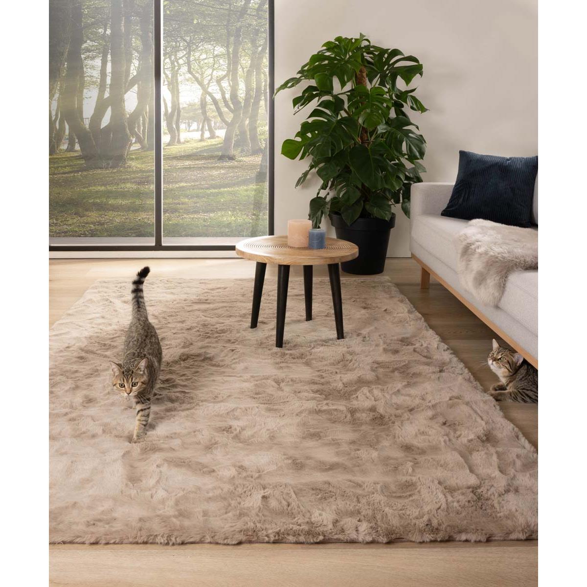 Tapeso Zacht hoogpolig vloerkleed - Comfy plus - taupe - 230x330 cm