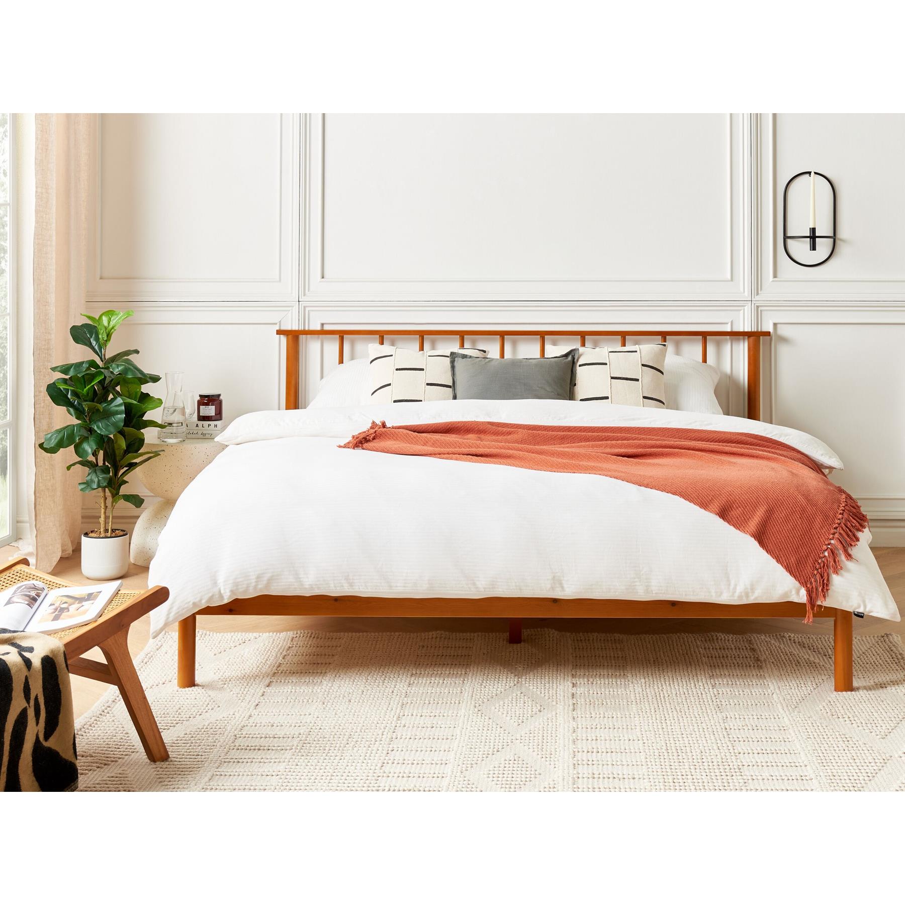 Beliani-BARRET II-Tweepersoonsbed-Lichtbruin-180 x 200 cm-Dennenhout